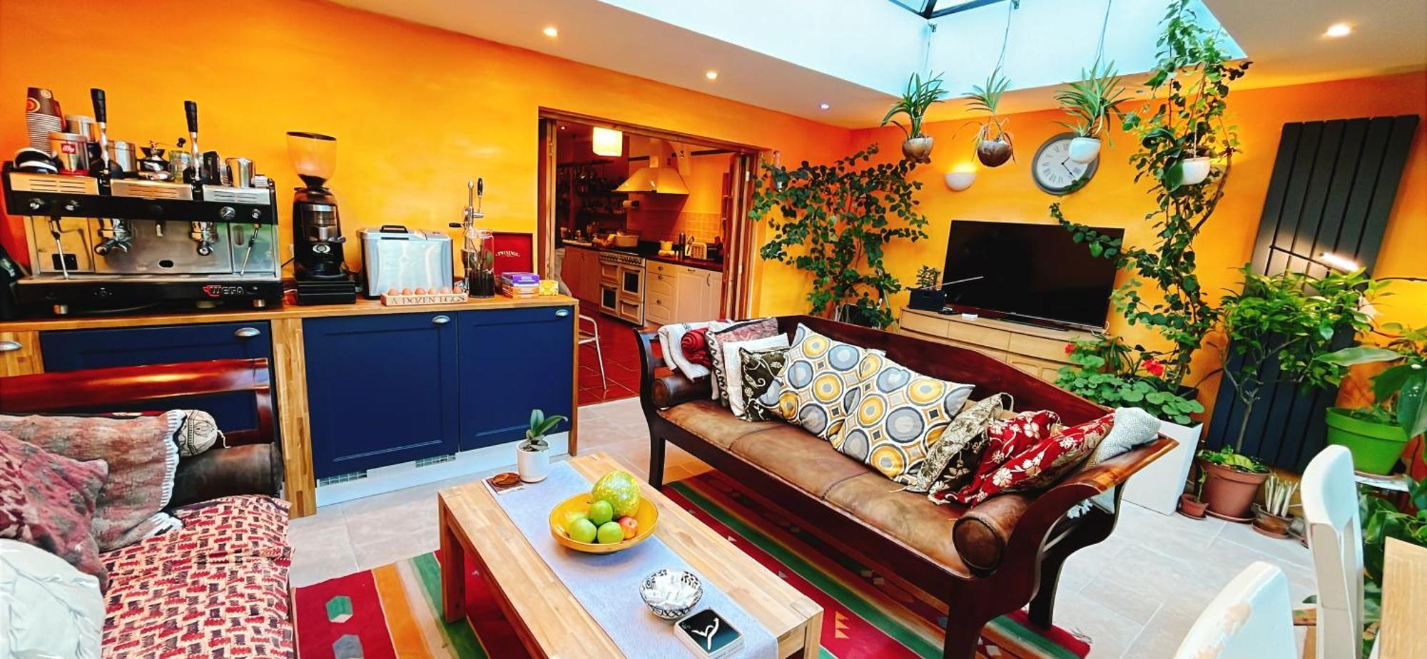 Funky Urban Jungle Bed & Breakfast Cardiff Eksteriør bilde